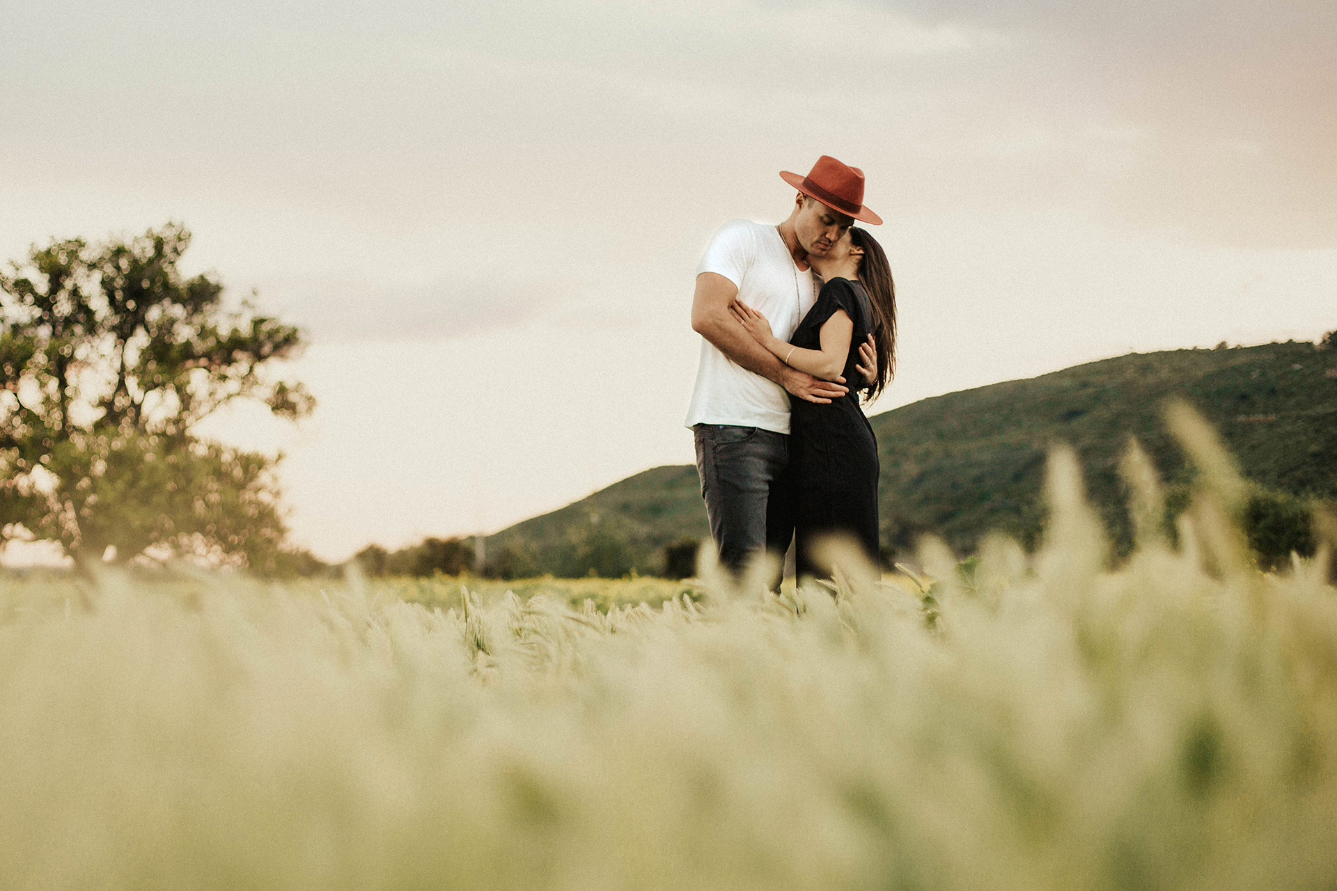 couples-engagement-session